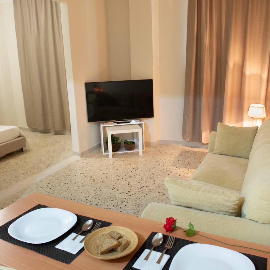 Filopappou Decent Apartment เอเธนส์ ภายนอก รูปภาพ