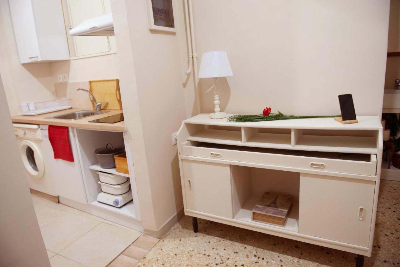 Filopappou Decent Apartment เอเธนส์ ภายนอก รูปภาพ