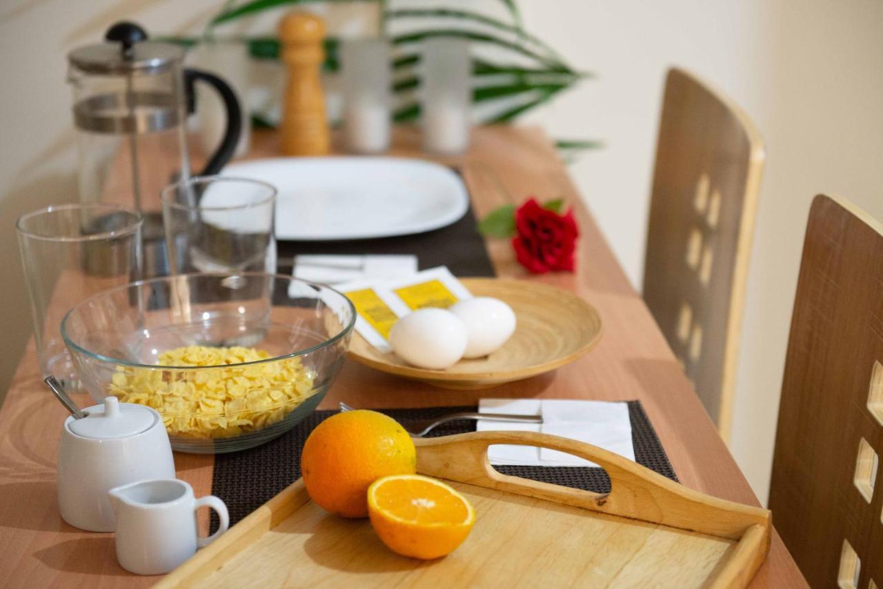 Filopappou Decent Apartment เอเธนส์ ภายนอก รูปภาพ