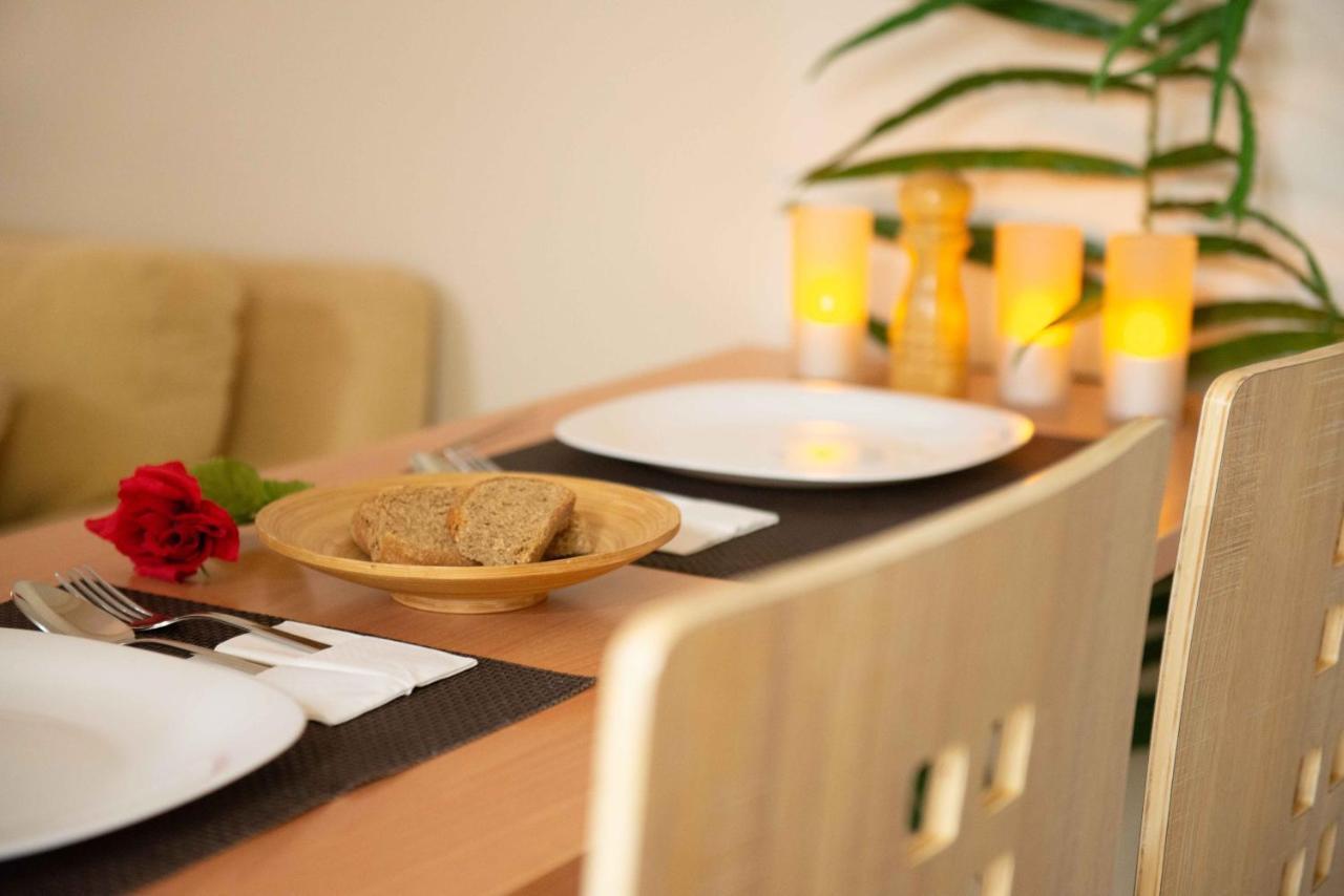 Filopappou Decent Apartment เอเธนส์ ภายนอก รูปภาพ