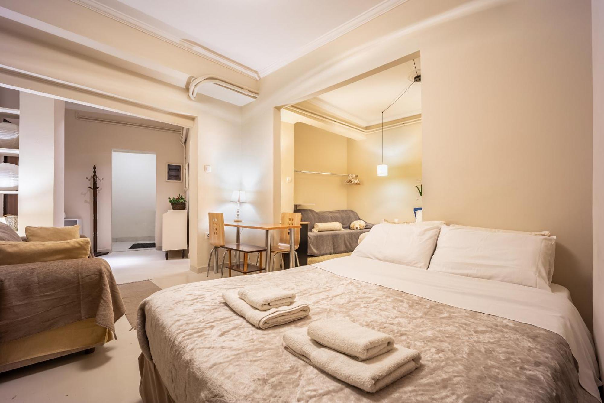 Filopappou Decent Apartment เอเธนส์ ภายนอก รูปภาพ