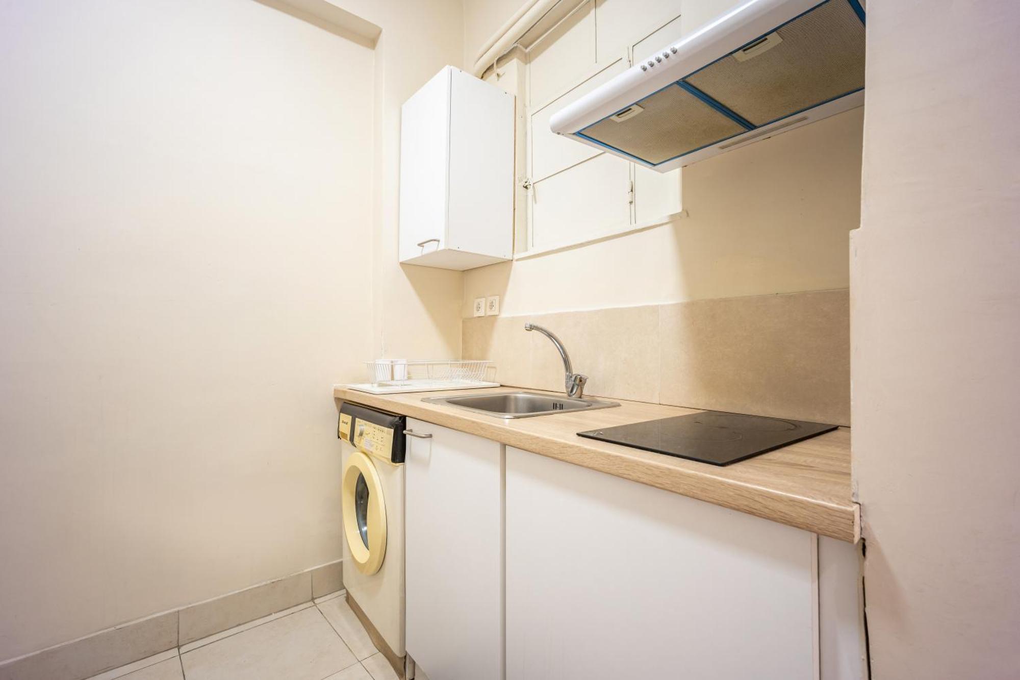 Filopappou Decent Apartment เอเธนส์ ภายนอก รูปภาพ